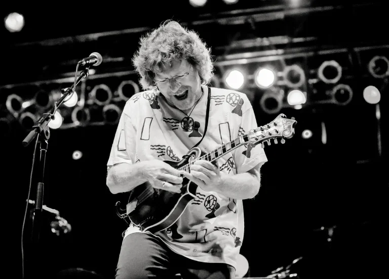 Sam Bush and Sierra Hull Will Co-Host 37th Annual IBMA Bluegrass Music Awards